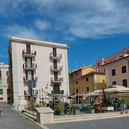 Luna Apartment Civitavecchia Εξωτερικό φωτογραφία